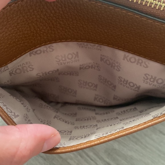 MK brown crossbody purse - Picture 5 of 11
